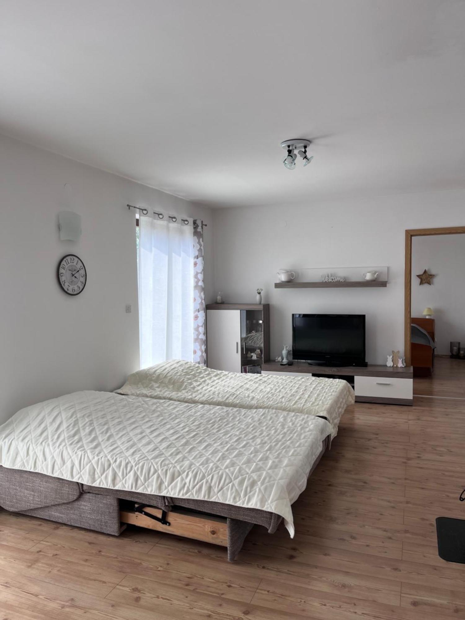 Apartment Vista Lupoglav  Ngoại thất bức ảnh