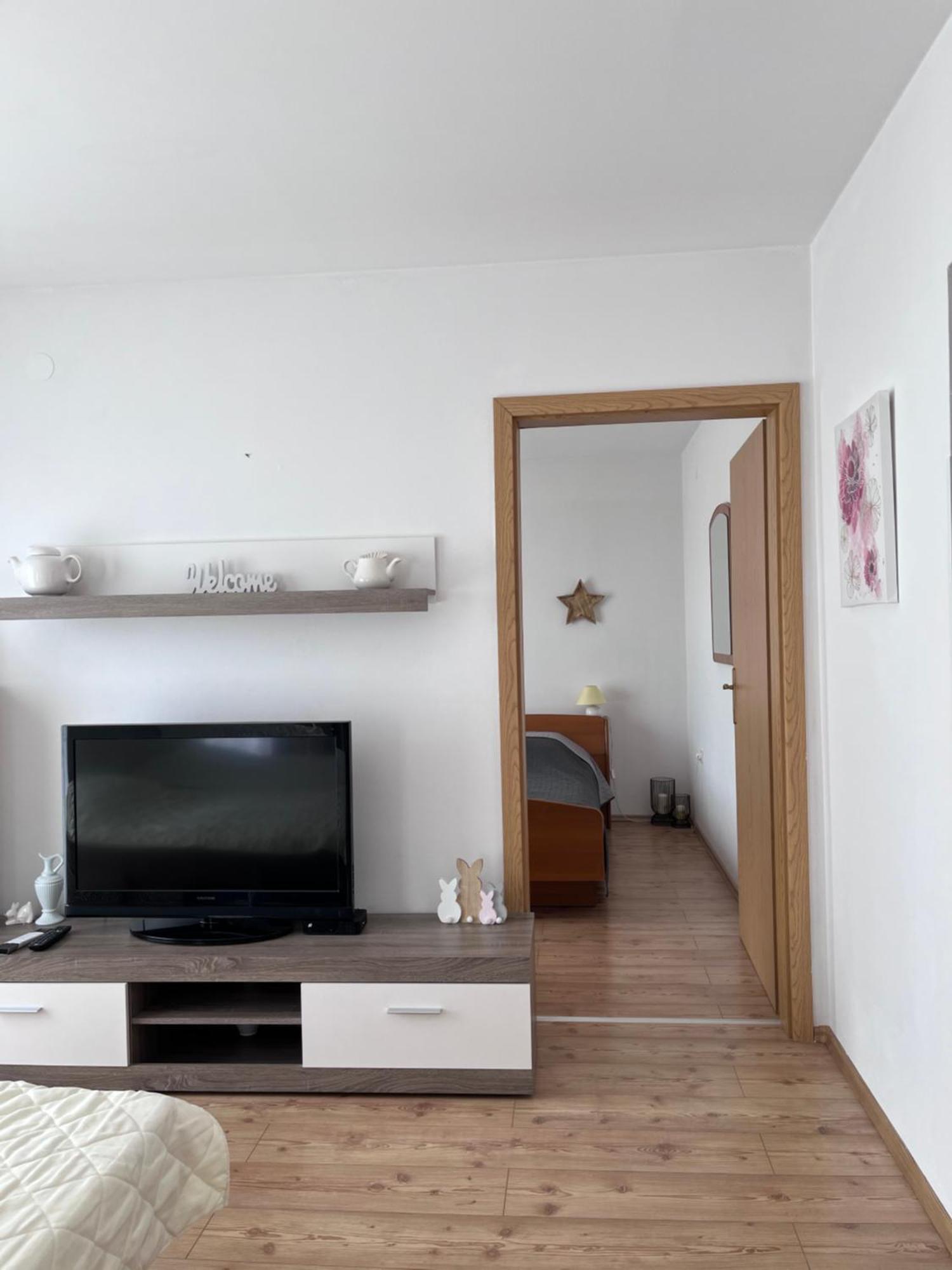 Apartment Vista Lupoglav  Ngoại thất bức ảnh